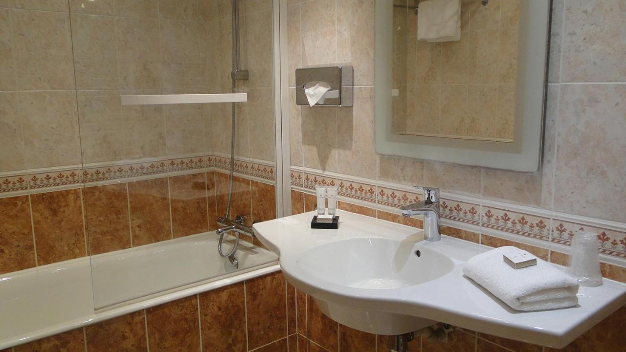 Domaine De La Ferriere Hotel Chateaubriant Bagian luar foto