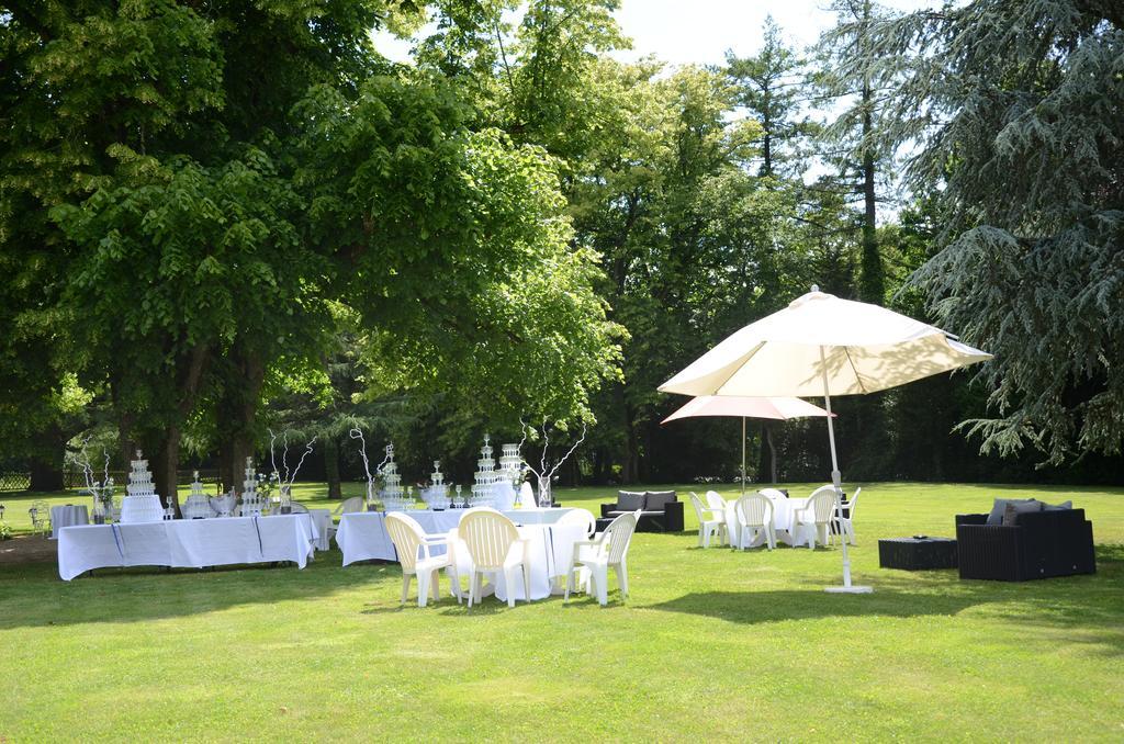 Domaine De La Ferriere Hotel Chateaubriant Bagian luar foto