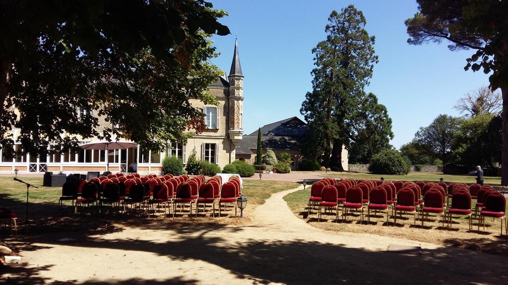 Domaine De La Ferriere Hotel Chateaubriant Bagian luar foto